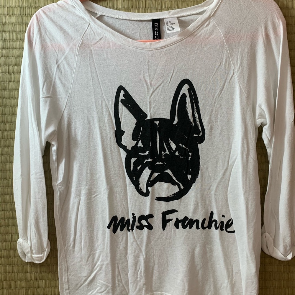 H & M white 3/4 sleeve top with Miss Frenchie XS